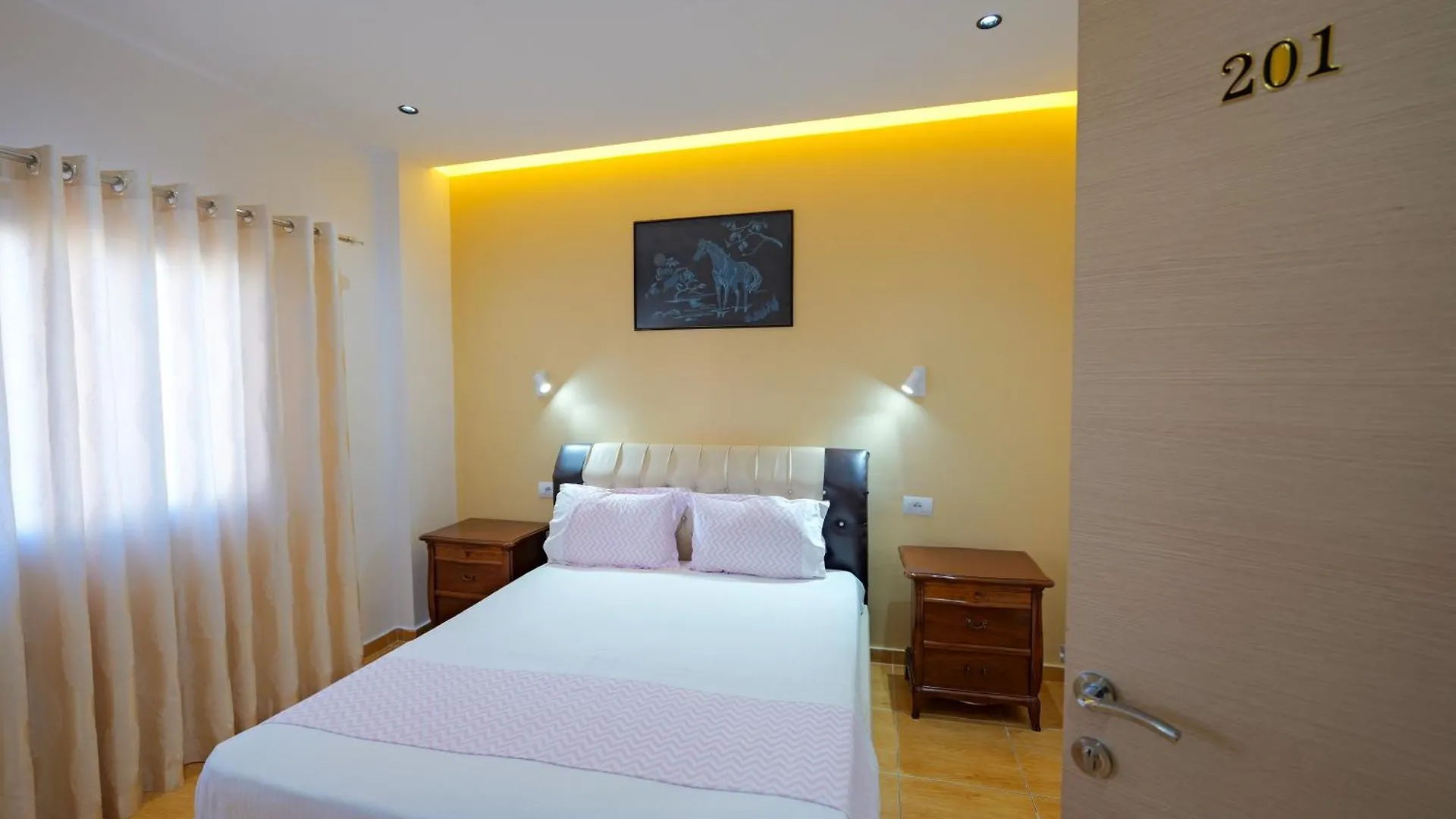 Hotel Chris Ksamil