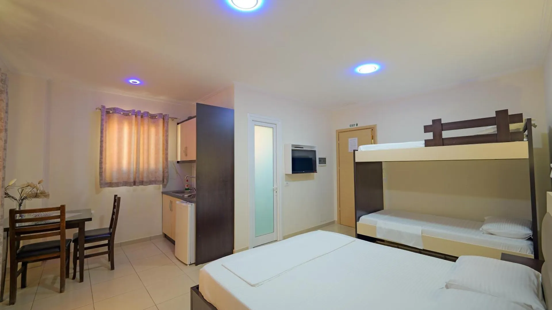Hotel Chris Ksamil