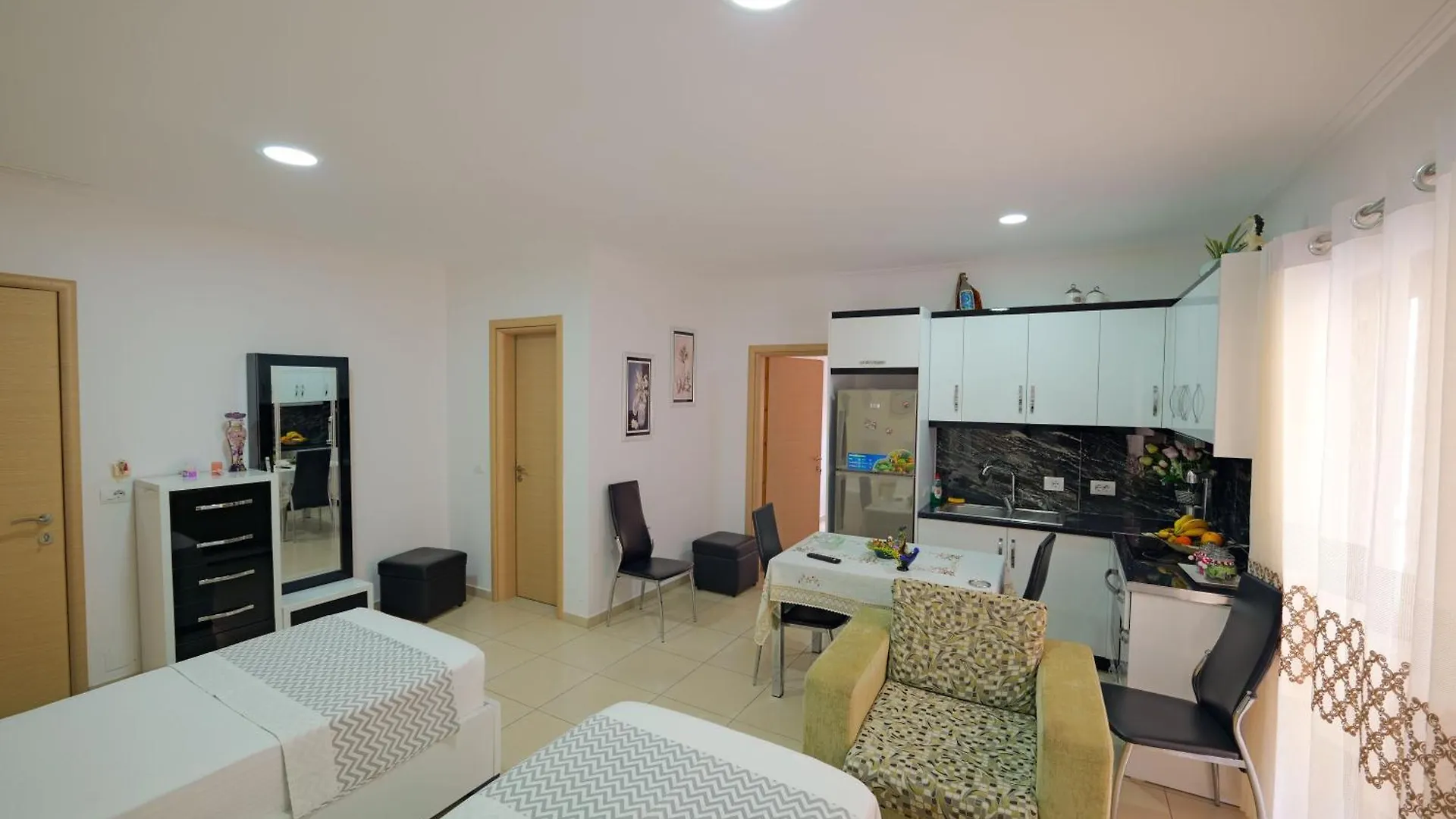 Hotel Chris Ksamil Albania