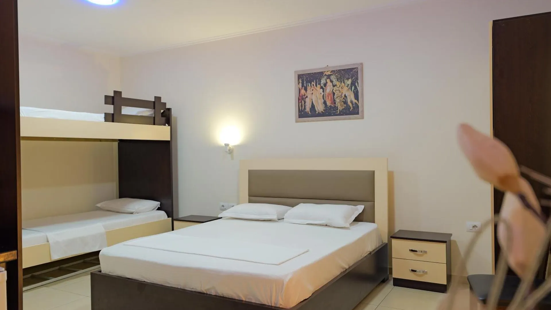 Hotel Chris Ksamil